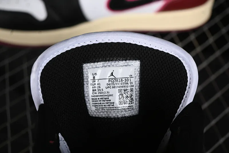 All categories Air Jordan Jordan series basketball shoes Air Jordan 1 Mid Air Jordan 1 Mid AJ1 Joe 1 snake pattern black and red toes Zhongbang basketball shoes FQ7818-101